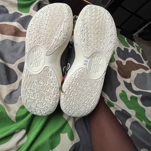 Kyrie 5 low Coconut Milk